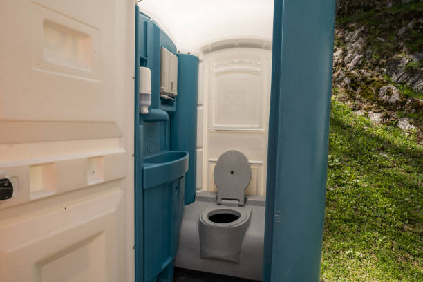 Best Portable restroom trailer rental  in St Charles, MO